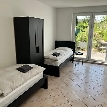 Firmenquatier24 Hinterhaus Vakantiehuis *